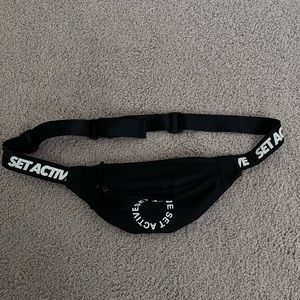 Set active Fanny pack